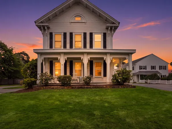 48 Camp Street UNIT 2, Hyannis, MA 02601