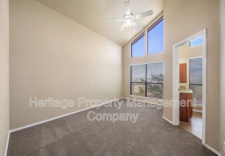 1932 Broken Oak St — Photo 15