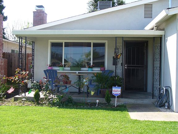 2nd image of 870 Del Monte Ct
