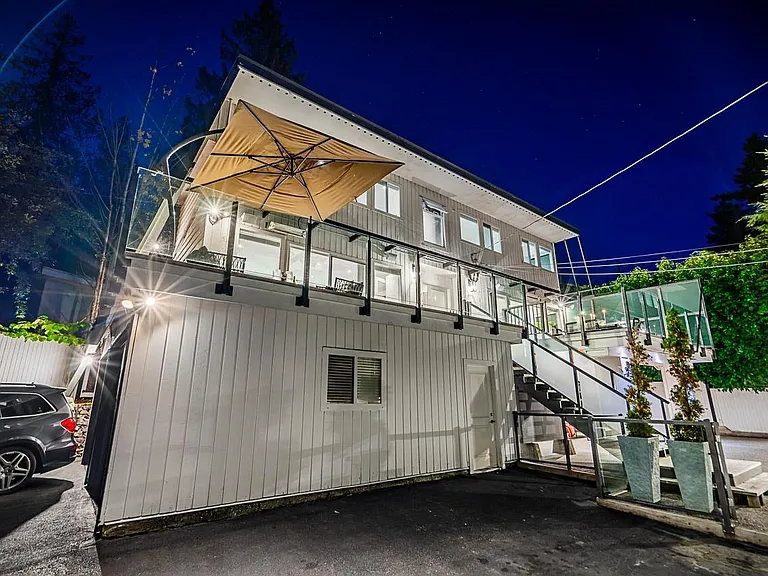 6446 Marine Dr — Photo 38