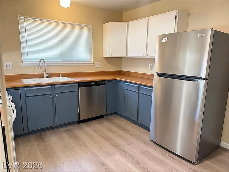 7916 Ducharme Ave — Photo 8