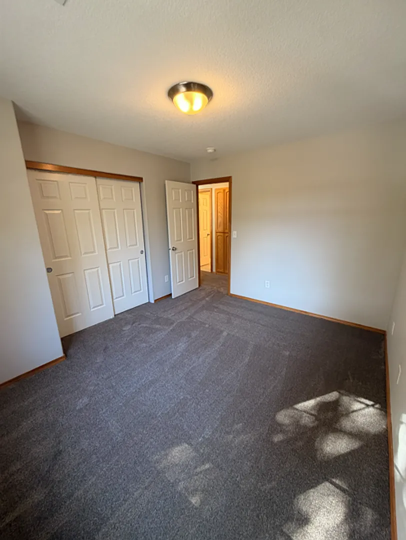 Gorgeous 4 Bedroom Home in Battle Ground for Lease - 1510 SE 3rd Ave — Photo 4