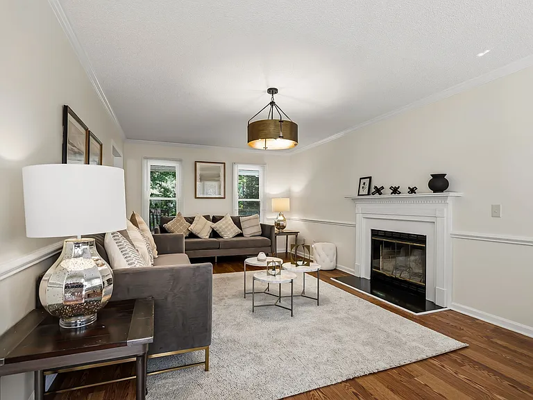 401 Redpath Dr — Photo 16
