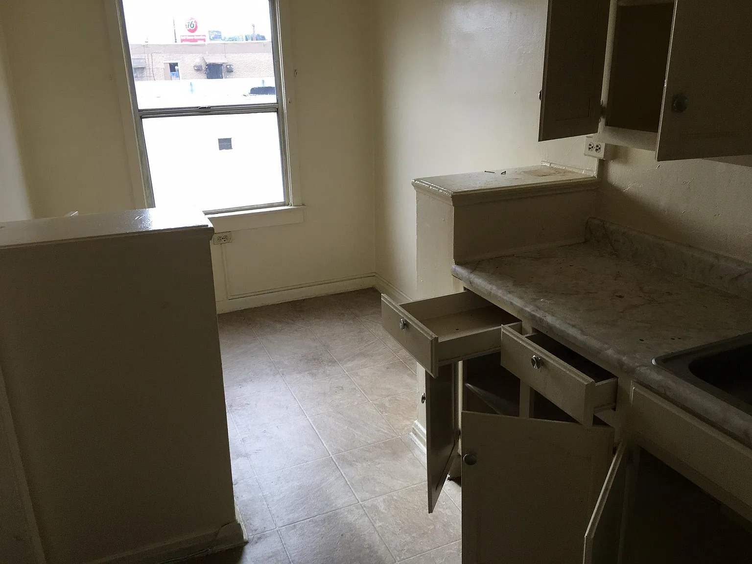 Studio, $1,500 — Photo 4