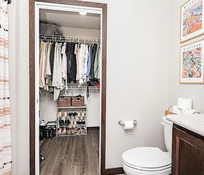 1063 Barnes Dr W — Photo 10