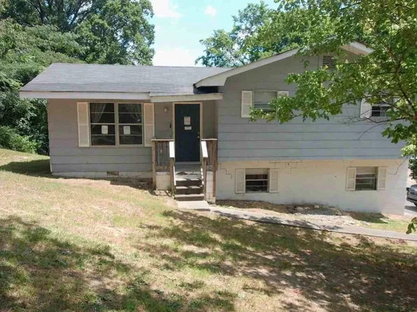 8 Taylor St, Rossville, GA 30741