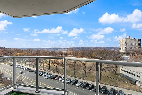 3333 Henry Hudson Parkway #7H