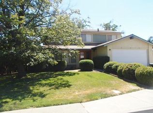 465 Stratford Ave, Dixon, CA 95620
