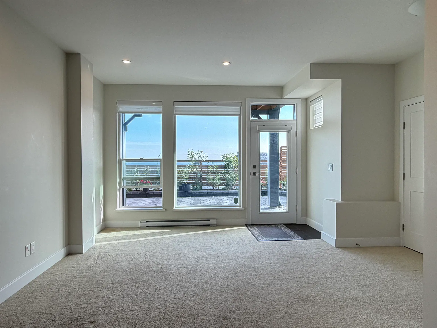 2 bed, 900 sqft, $1,750 — Photo 4