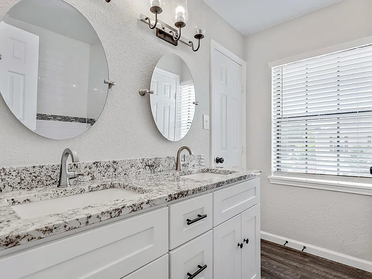 2813 Tallowood Ct — Photo 9