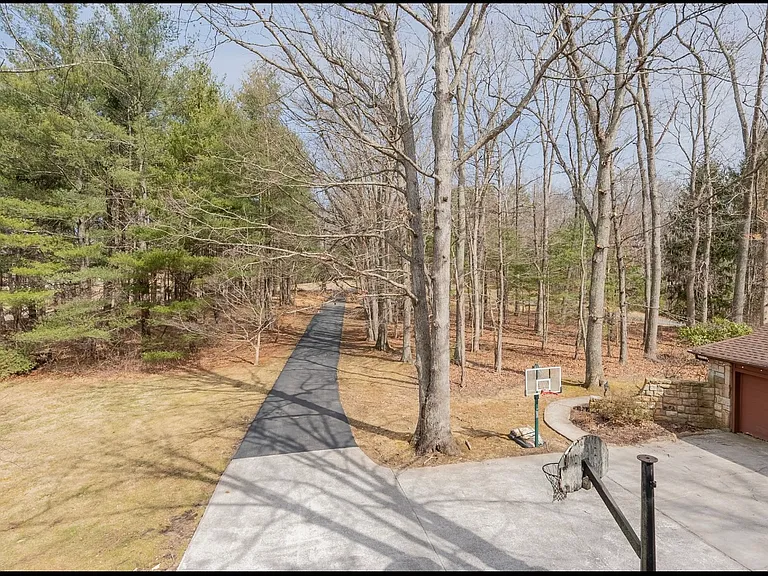 1701 Sterling Dr — Photo 12