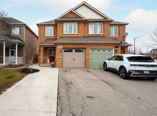 3867 Stardust Dr, Mississauga, ON