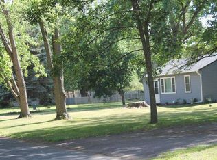 7009 Sunrise Dr, Lino Lakes, MN 55014