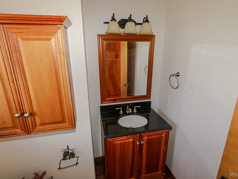 1772 Columbine Dr — Photo 12
