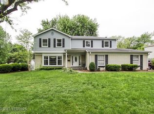 631 Harvard Ln, Libertyville, IL 60048