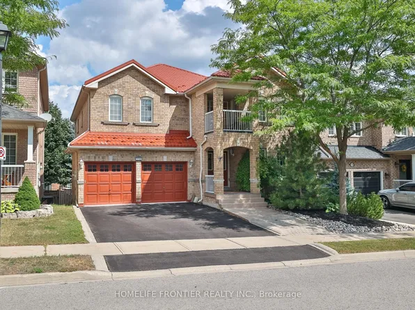 110 Red River Cres, Newmarket, ON L3X 2R1