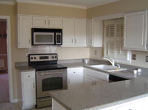 5th image of 8141 Savannah Way
