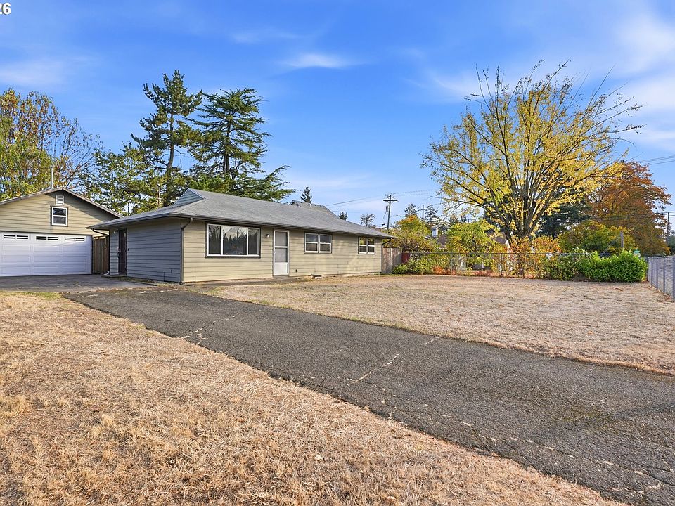 1st image of 12731 NE Clackamas St
