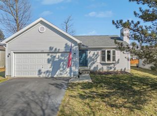 432 Maplegrove Dr, Marysville, OH 43040