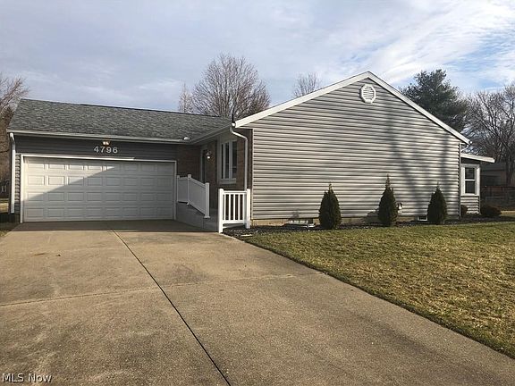2nd image of 4796 Leone St