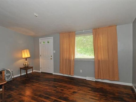 3rd image of 4083 Kimberly Dr