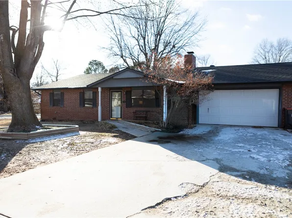 1800 Joye St, Springdale, AR 72762