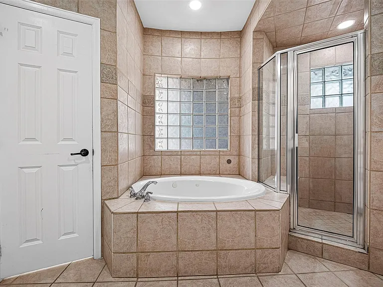 5410 Rose St — Photo 29