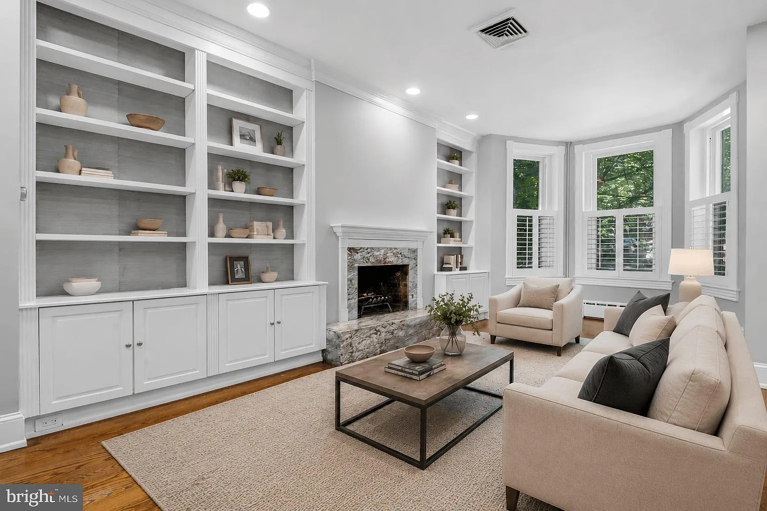 5 bed, 2501 sqft, $10,000 — Photo 3