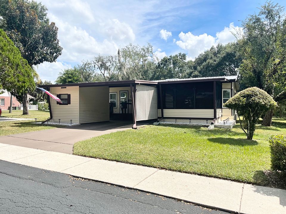 1st image of 323 Magnolia Hill Dr