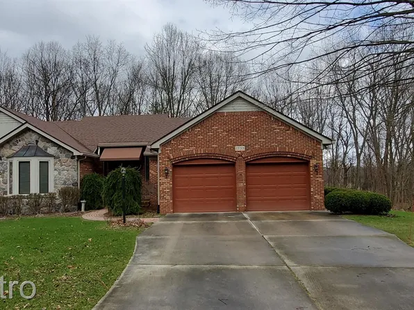1735 Hidden Pond, Milford, MI 48380