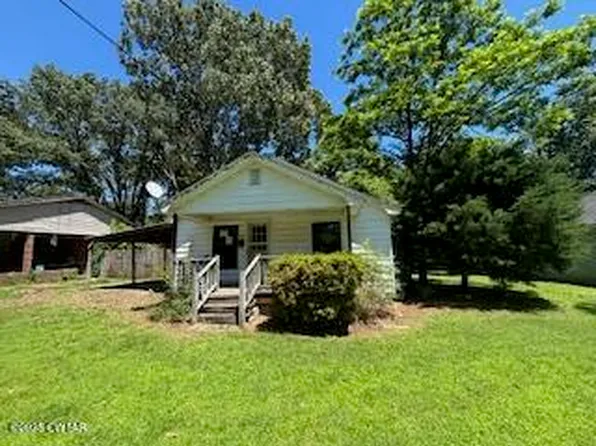 217 Central St, Dyer, TN 38330