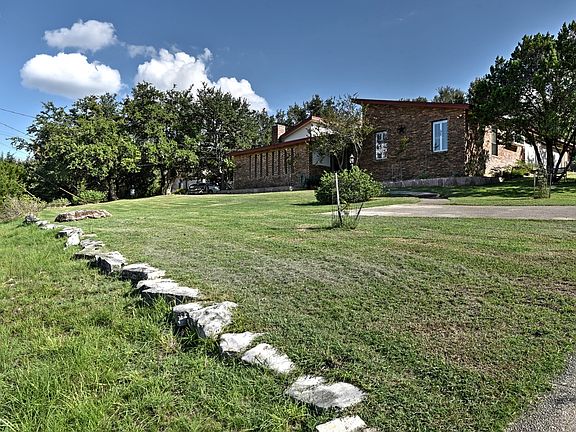 4th image of 514 Misty Water Ln