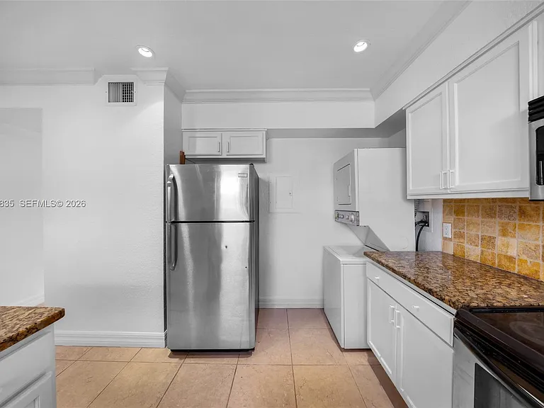 7801 Hispanola Ave #4 — Photo 6