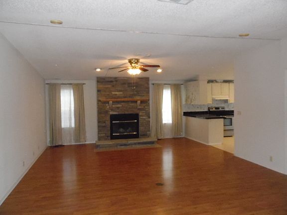 2nd image of 79 Crystal Ln