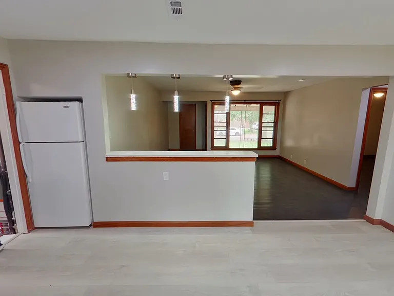 1739 S Lexington Rd — Photo 5