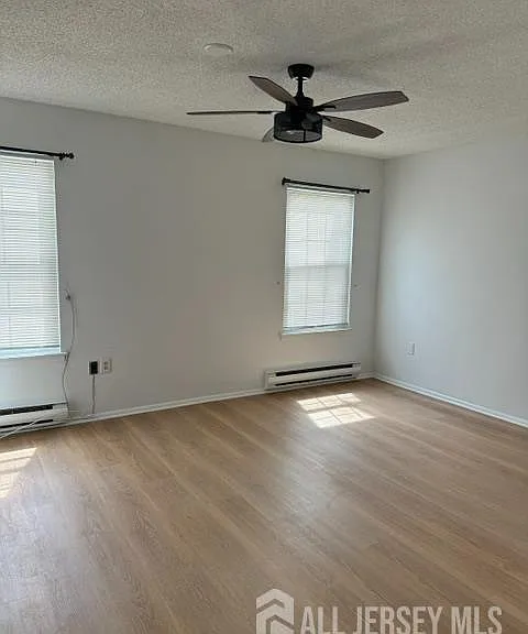 525 Belford Rd — Photo 6
