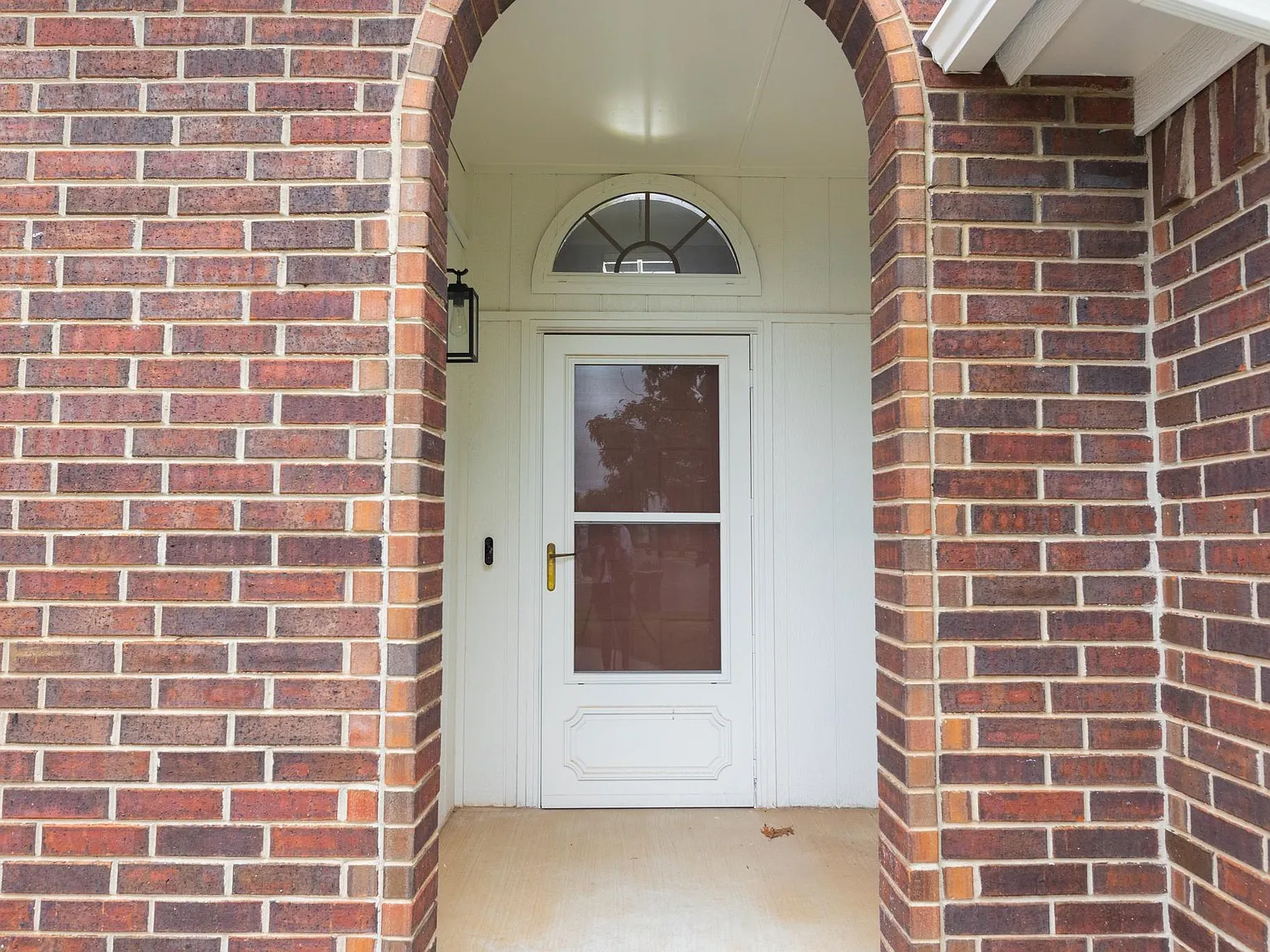 3 bed, 1636 sqft, $1,750 — Photo 2