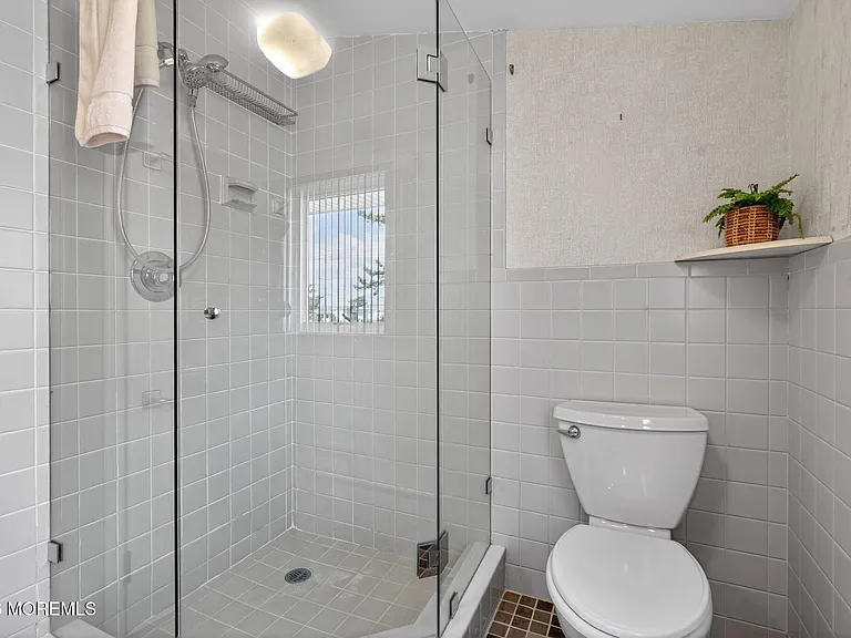 1521 Ocean Ave — Photo 27