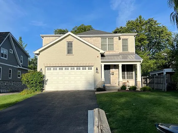 740 Prairie Ave, Barrington, IL 60010