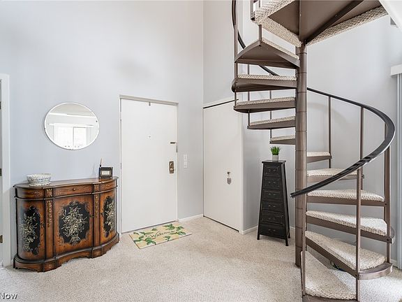 2nd image of 4645 Oakhill Blvd APT 305B