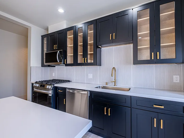 Catalina Residences — Photo 5