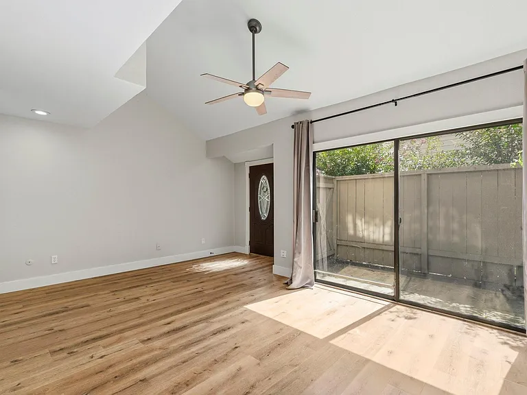 1063 Country Place Dr #1063 — Photo 6