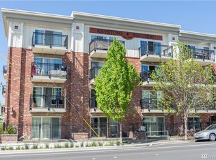 1001 N State St APT 302, Bellingham, WA 98225