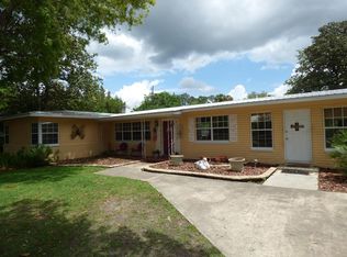 223 NW 7th St, Williston, FL 32696