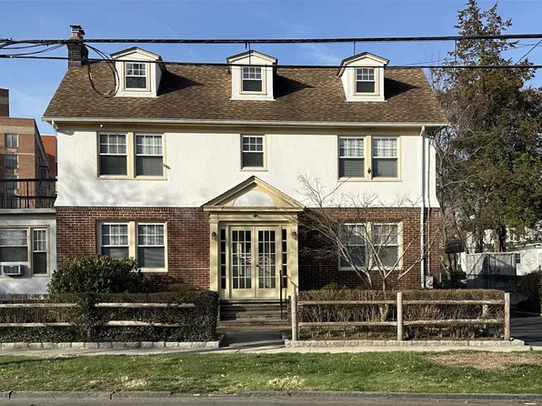 111 Leland Avenue, New Rochelle, NY 10805