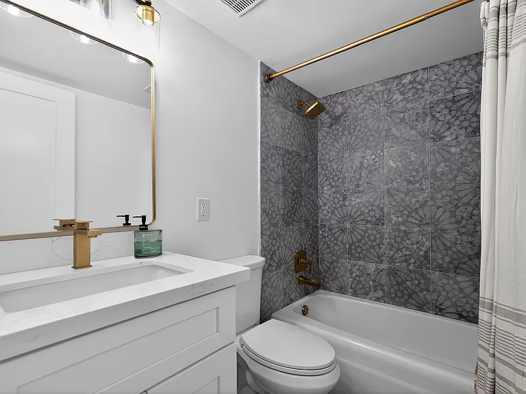 8558 E Indian School Rd — Photo 11