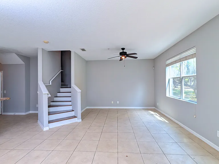 2281 Betsy Ross Ln — Photo 8