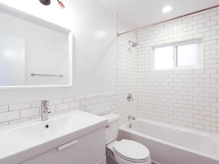 609 N Hayworth Ave #105 — Photo 19