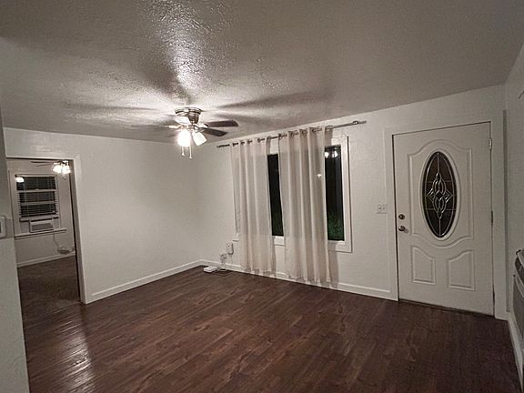 3rd image of 415 S Garland St