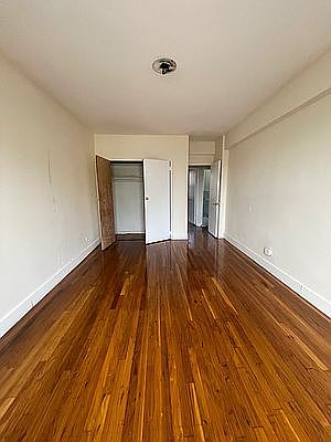 5th image of 50 Kenilworth Pl APT 3J